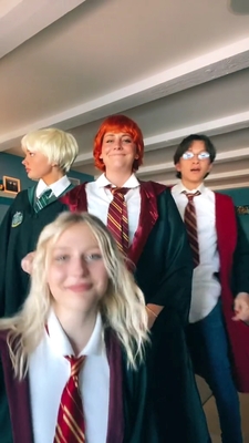 2021-10-05_-_HARRY_POTTAHHHHH_mp40221.jpg