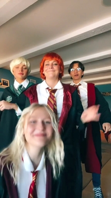 2021-10-05_-_HARRY_POTTAHHHHH_mp40226.jpg