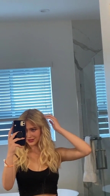 2022-04-03_-_dont_worry_Im_still_blonde_mp40624.jpg