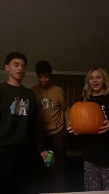 2022-10-01_-_happy_october_1st_mp44752.jpg