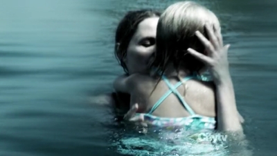 Revenge_S02E04_mp42470.jpg