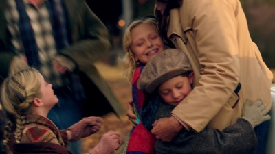 Christmas_of_Many_Colors_Circle_of_Love_mp41203.jpg
