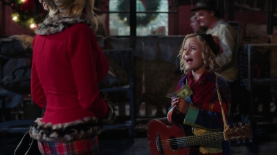 Christmas_of_Many_Colors_Circle_of_Love_mp42924.jpg