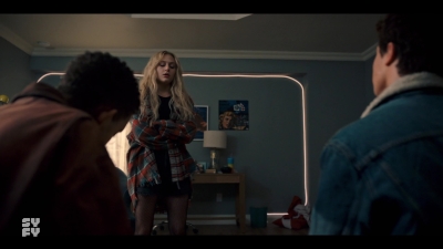 Chucky_S02E01_mkv2011.jpg