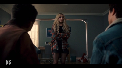 Chucky_S02E01_mkv2015.jpg