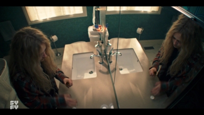 Chucky_S02E01_mkv2072.jpg