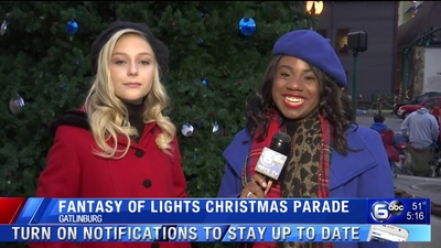 2019-12-06_-_Fantasy_of_Lights_Parade_mp40195.jpg