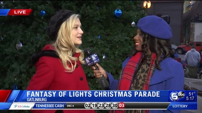 2019-12-06_-_Fantasy_of_Lights_Parade_mp40239.jpg