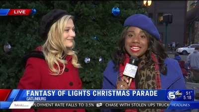 2019-12-06_-_Fantasy_of_Lights_Parade_mp40284.jpg