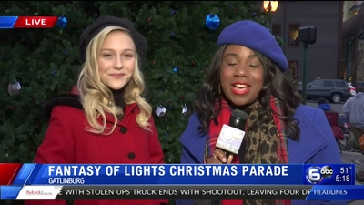 2019-12-06_-_Fantasy_of_Lights_Parade_mp40287.jpg