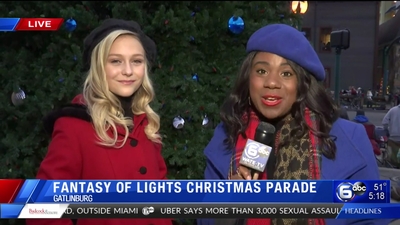 2019-12-06_-_Fantasy_of_Lights_Parade_mp40292.jpg