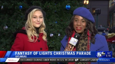 2019-12-06_-_Fantasy_of_Lights_Parade_mp40297.jpg
